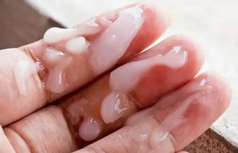 Tinh dịch của nữ giới thường có màu gì? 1