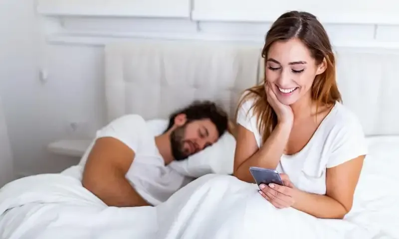 Các dấu hiệu ngoại tình 1