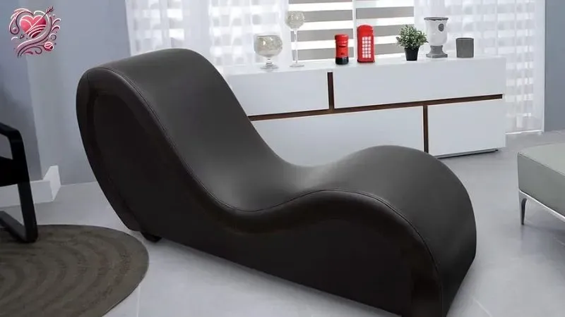 Nguồn gốc của ghế tình yêu