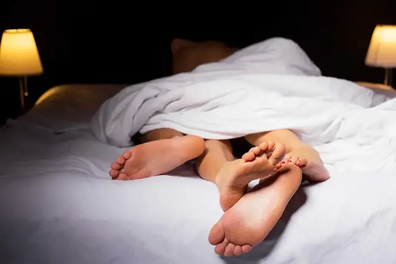 Quan hệ không đeo bao những xuất ra ngoài có thai không? 1