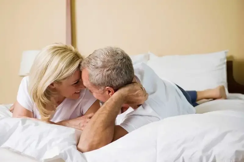 Ảnh hưởng của mãn kinh đến hoạt động tình dục 2