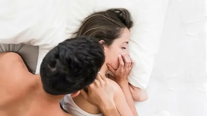 Cần làm gì để cải thiện sức khỏe tình dục sau mãn kinh? 1