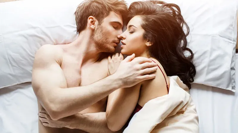 Vợ chồng quan hệ mỗi ngày có tốt không
