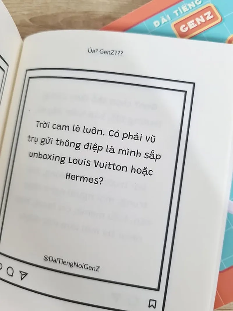 Vũ trụ gửi tín hiệu nhắc nhở bạn qua meme 