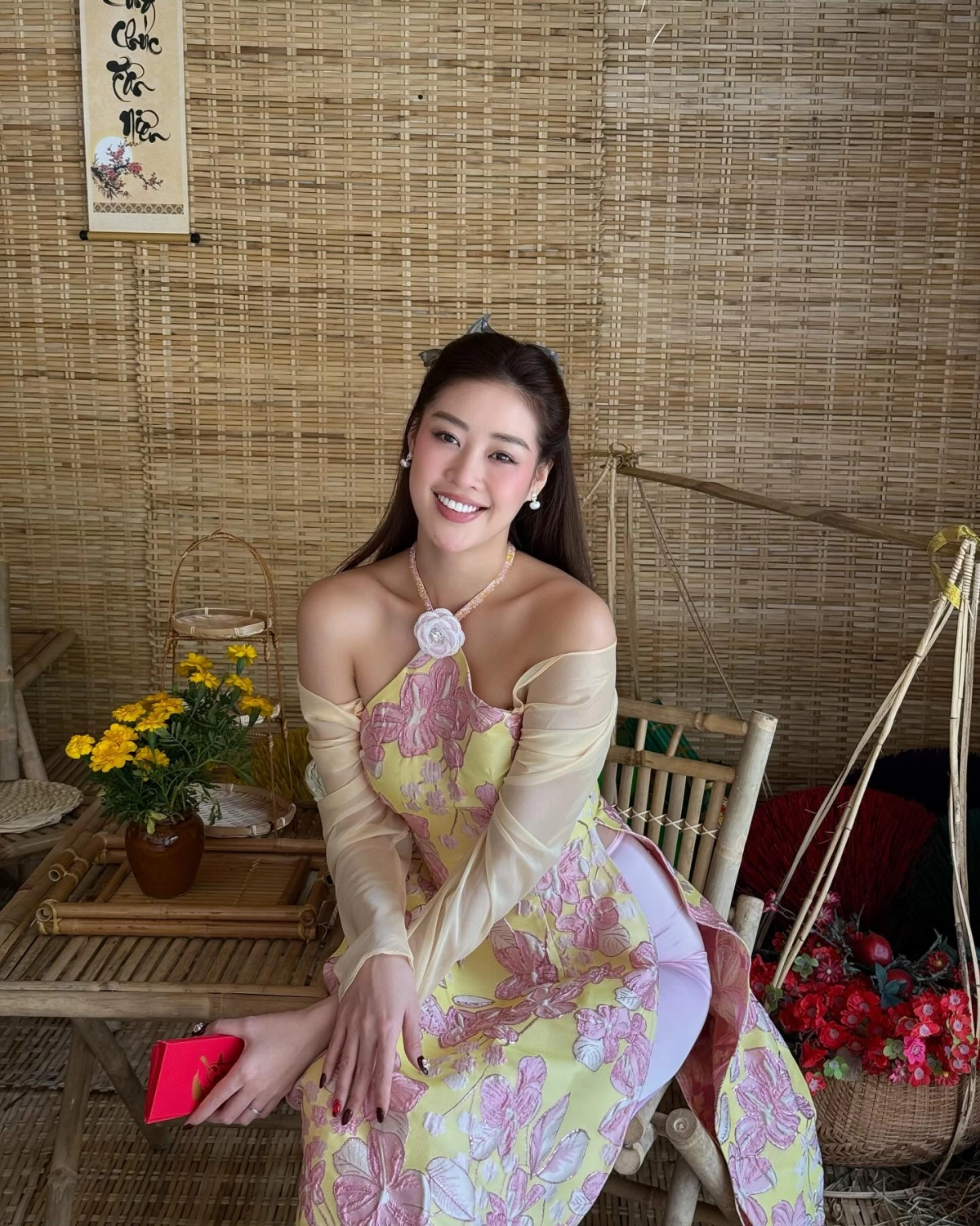 Ảnh con gái cute cô con gái trẻ trung dễ thương cuốn hút nóng bỏng