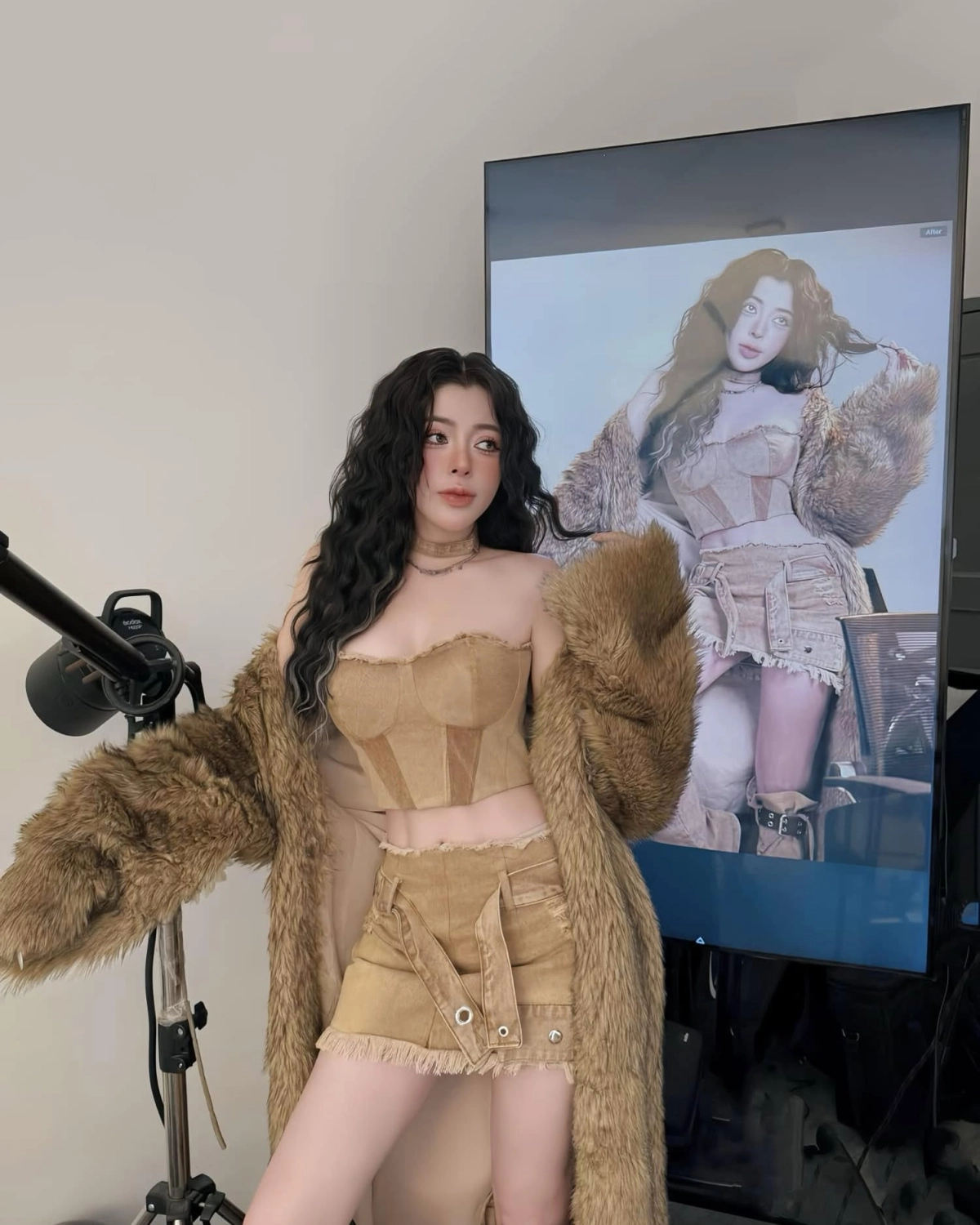 Gái xinh việt nam dạo phố phong cách sexy cuốn hút