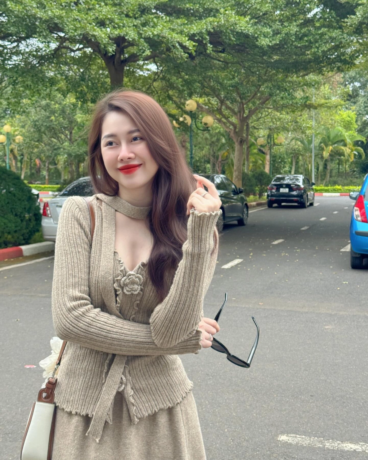 Ảnh gái xinh lớp 10 nữ sinh lớp 10 xinh đẹp nóng bỏng quyến rũ mê hoặc