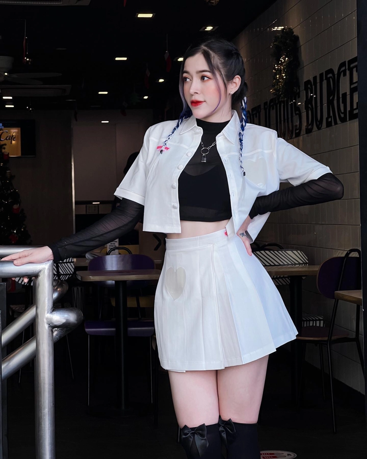 Ảnh gái xinh cute dễ thương pose ngọt ngào xinh tươi nóng bỏng quyến rũ